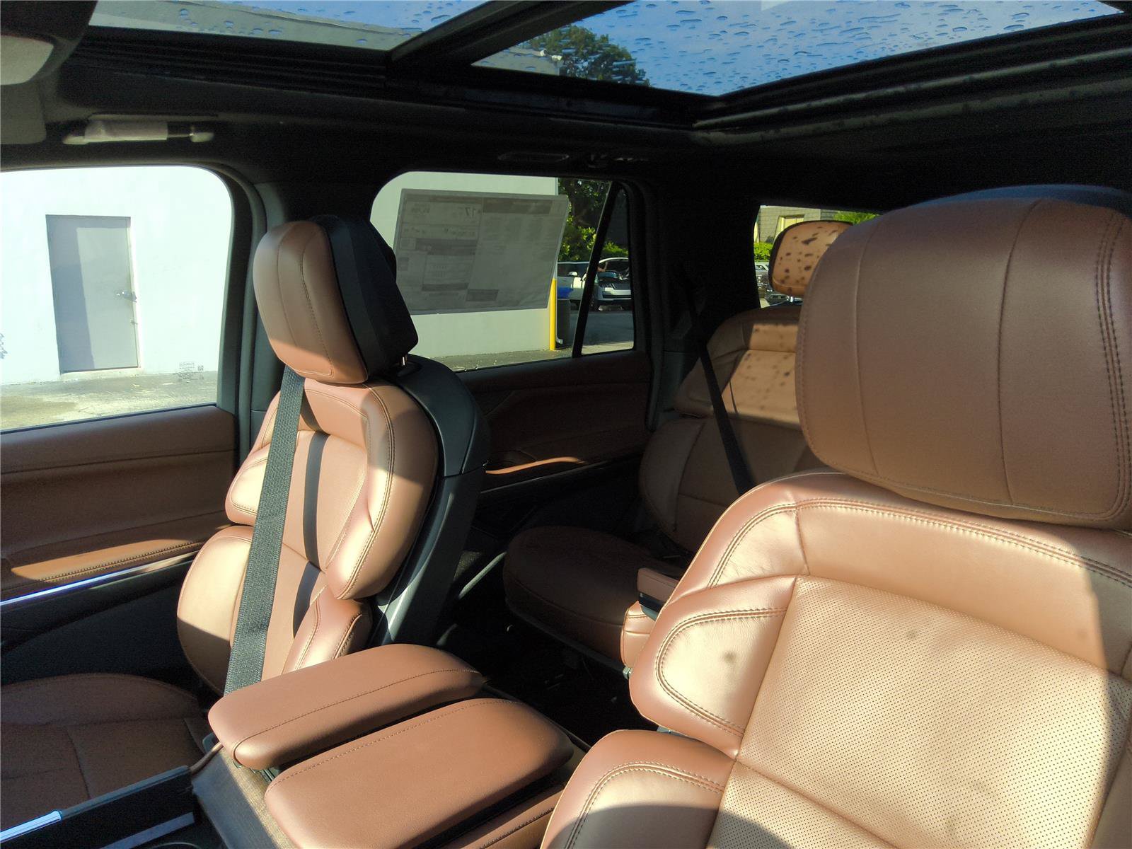 New 2027 Lincoln Navigator Reserve AWD/4WD image 14