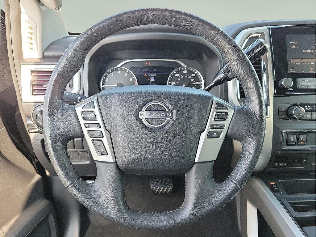 Used 2024 Nissan Titan SV w/ SV Convenience Package image 19