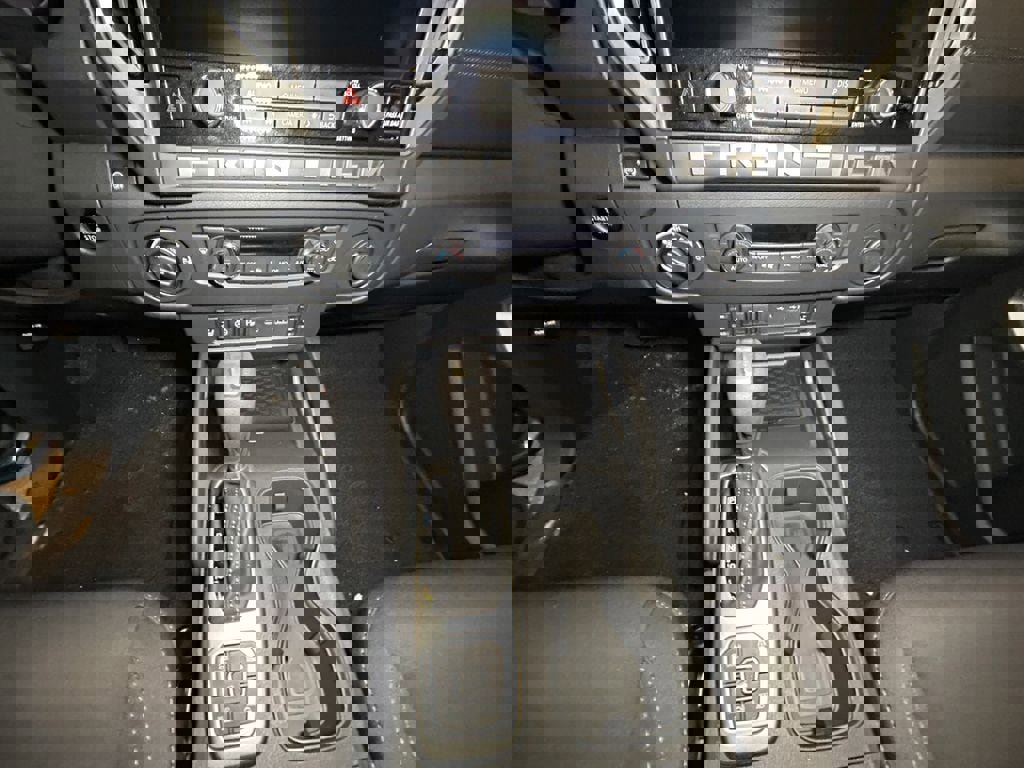 New 2026 Nissan Frontier SV w/ All-Weather Content Package image 10