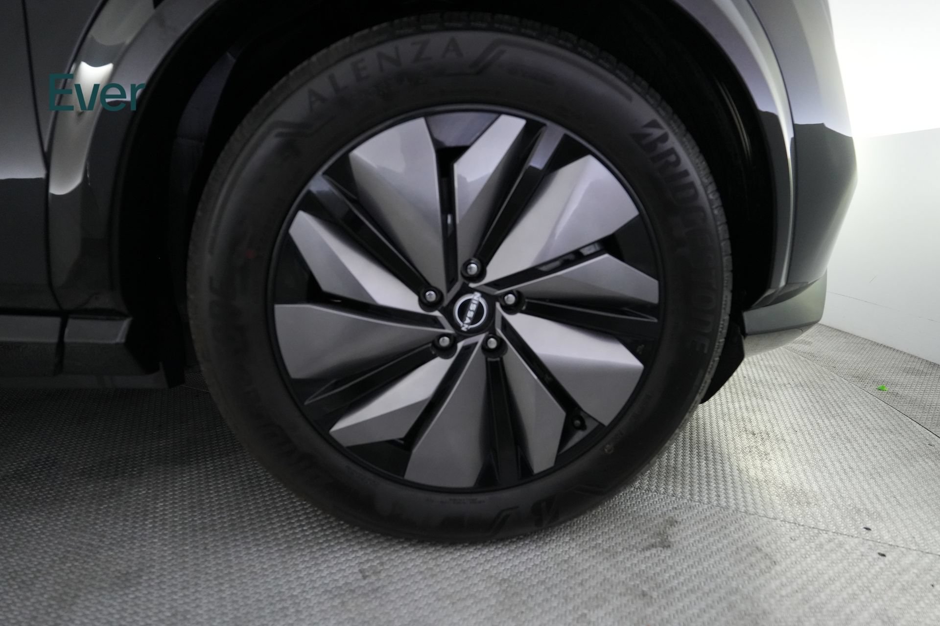 Used 2024 Nissan Ariya AWD image 20