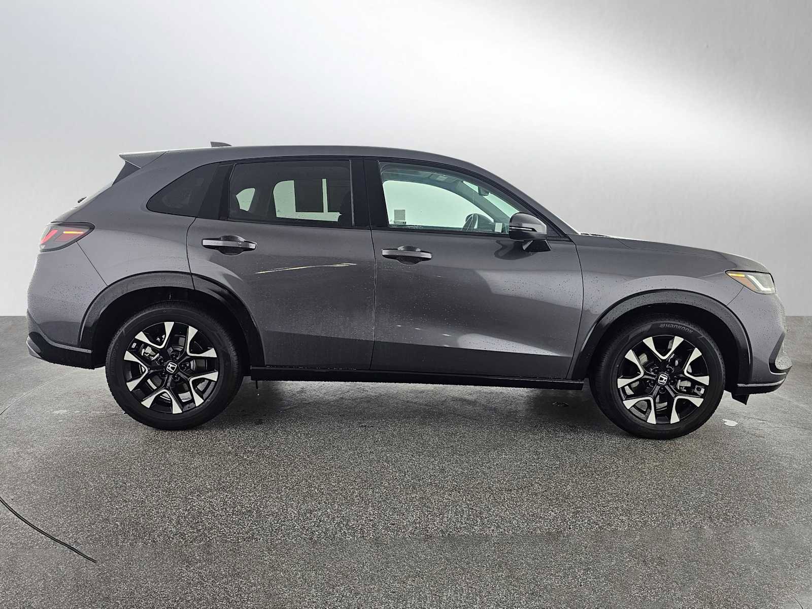 Used 2026 Honda HR-V EX-L image 2