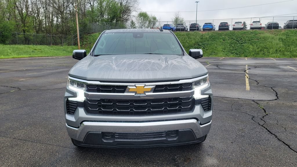 New 2026 Chevrolet Silverado 1500 LT w/ Convenience Package II AWD/4WD image 4