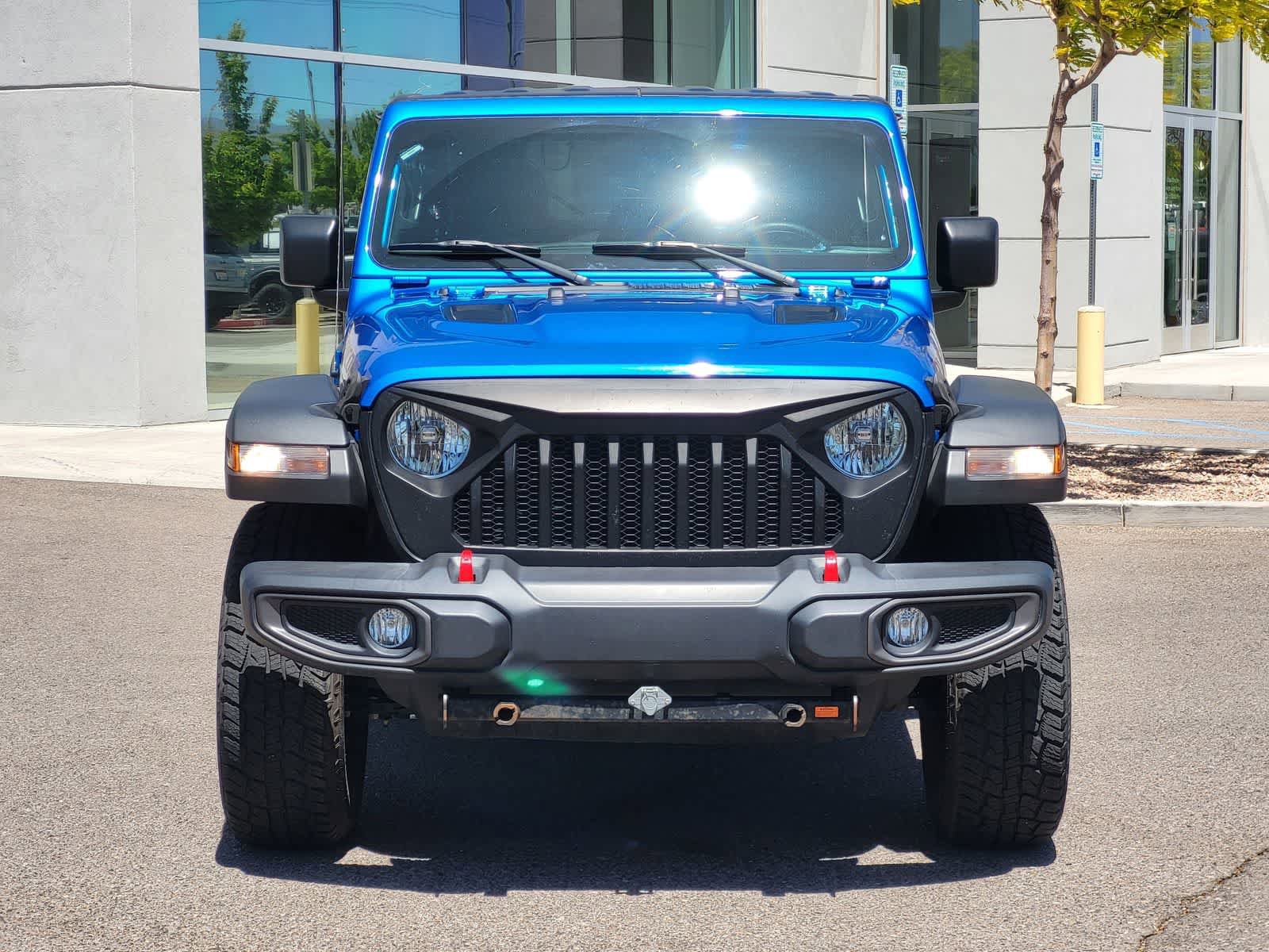 Used 2022 Jeep Wrangler Rubicon w/ Cold Weather Group AWD/4WD image 2