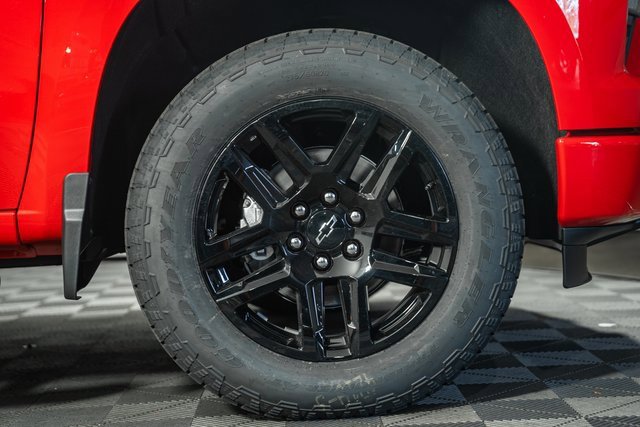 New 2026 Chevrolet Silverado 1500 Custom w/ Turbomax Blackout Package image 19