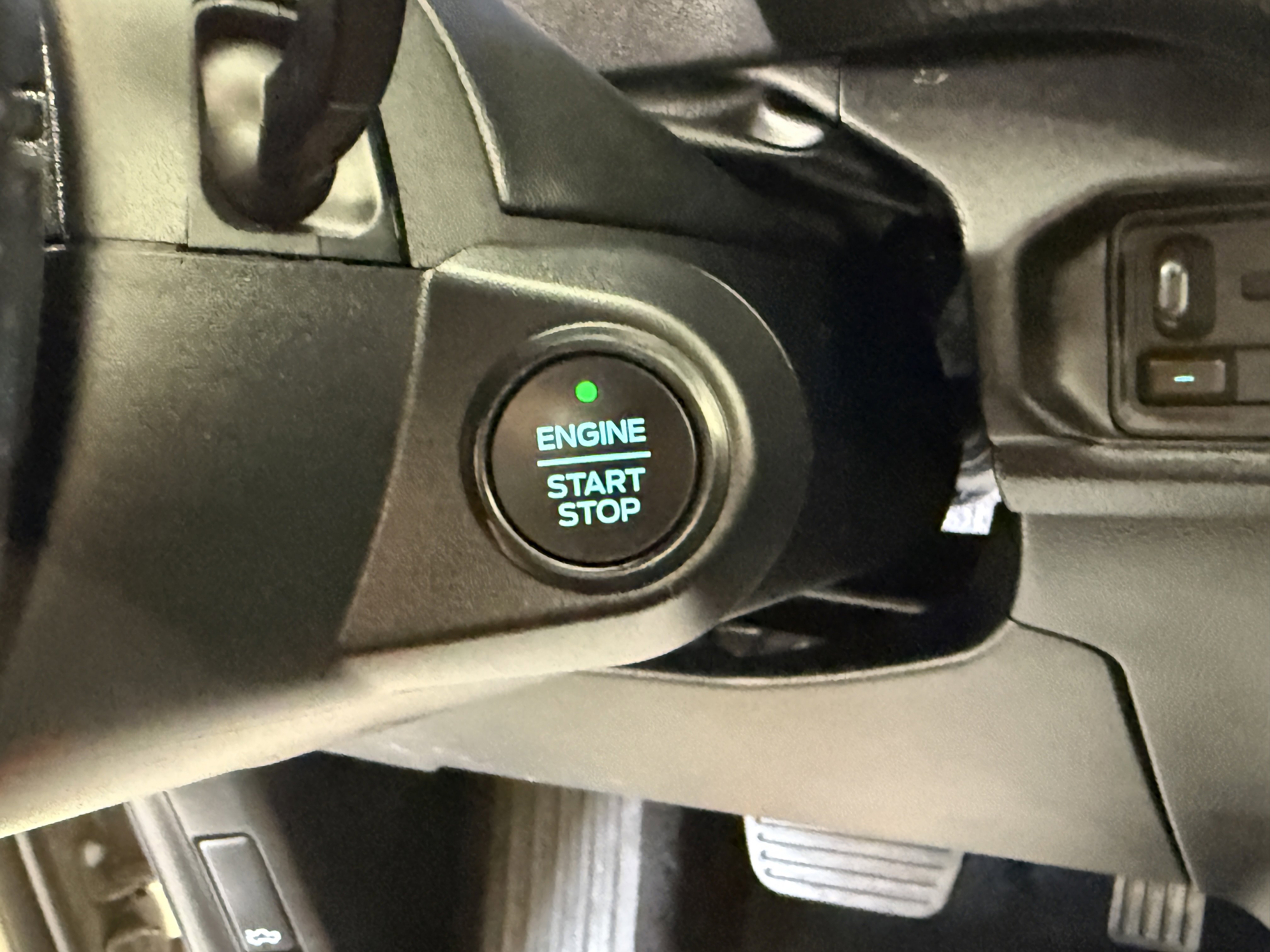 Certified 2025 Ford Ranger Raptor AWD/4WD image 29