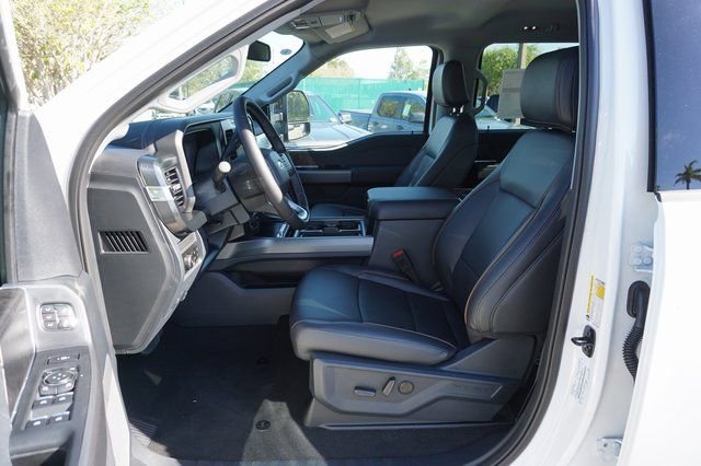 New 2026 Ford F350 Lariat w/ Black Appearance Package image 8