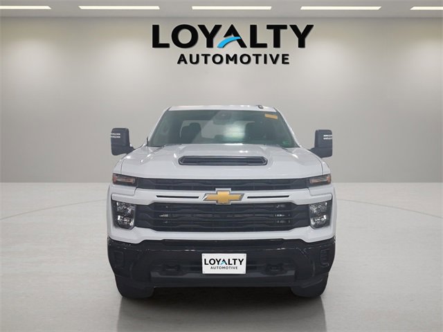 Used 2024 Chevrolet Silverado 2500 Custom w/ Custom Value Package image 8
