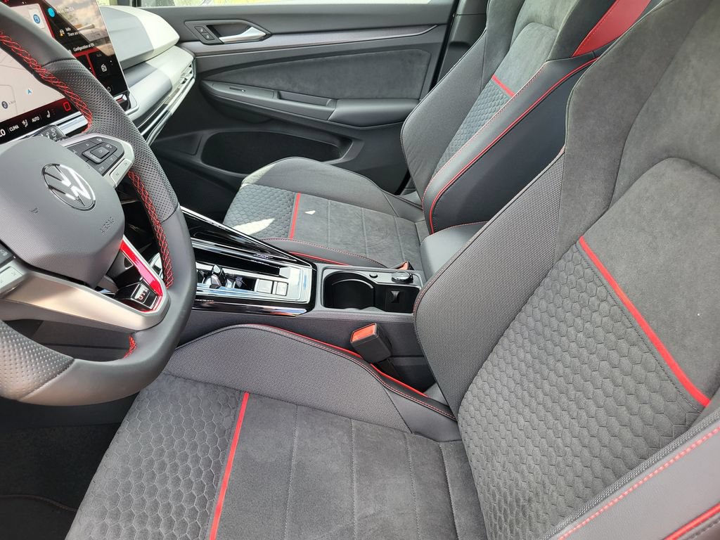 New 2026 Volkswagen Golf SE FWD image 25