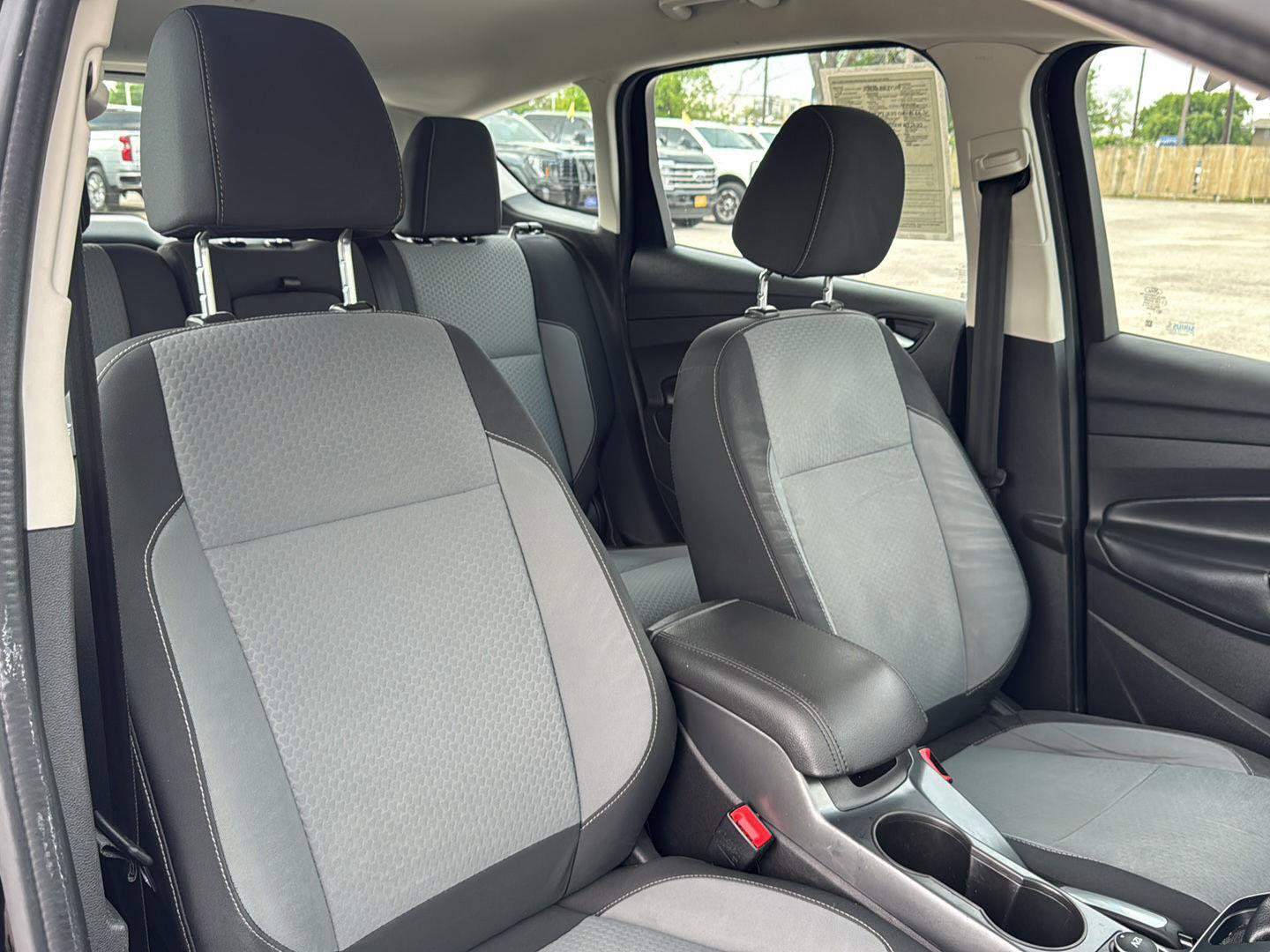 Used 2017 Ford C-MAX SE w/ Equipment Group 201A image 30