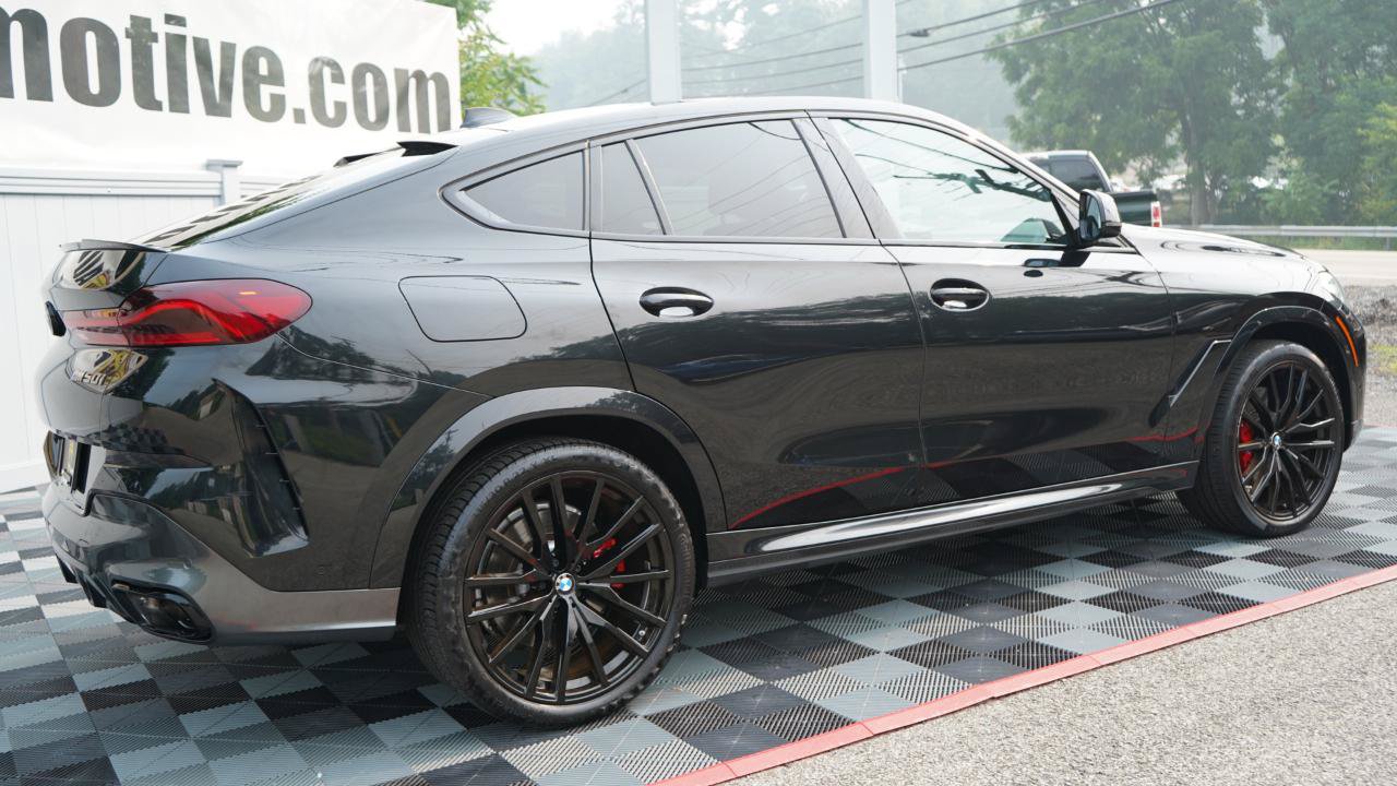 Used 2021 BMW X6 M50i w/ Executive Package AWD/4WD image 8