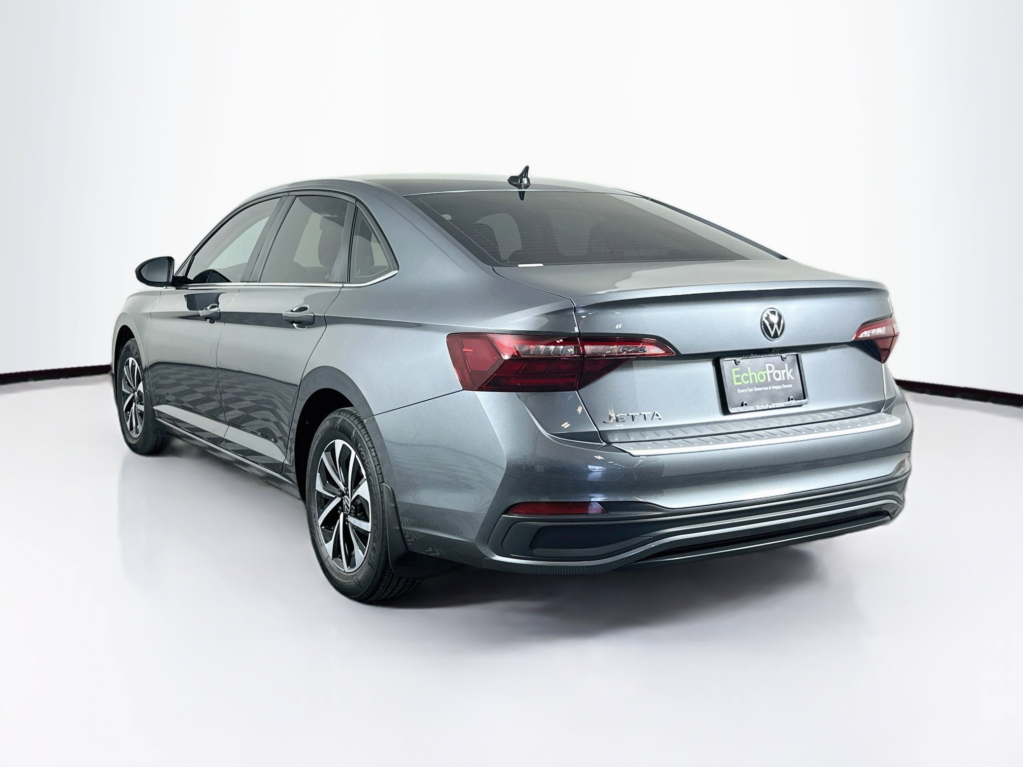 Used 2022 Volkswagen Jetta S FWD image 5