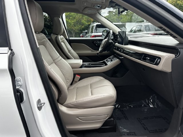 Certified 2023 Lincoln Aviator Grand Touring w/ Equipment Group 301A AWD/4WD image 35