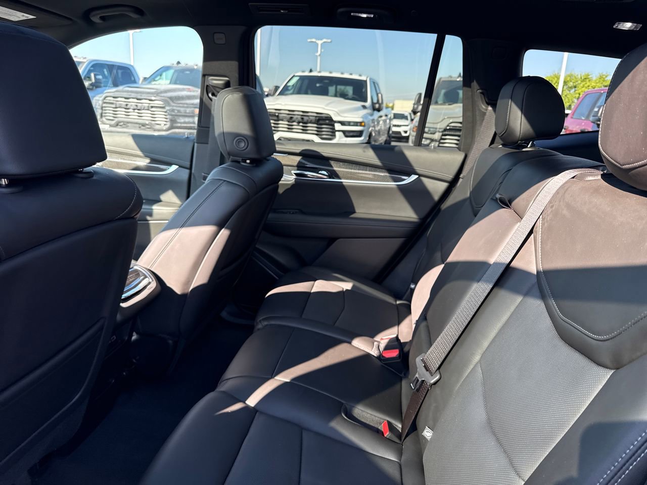 Used 2024 Cadillac XT6 Sport w/ Technology Package image 13