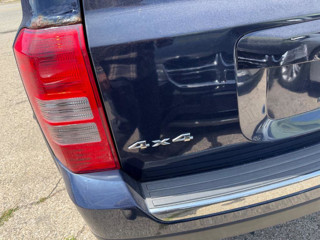 Used 2013 Jeep Patriot Latitude w/ Freedom Edition Pkg AWD/4WD image 11
