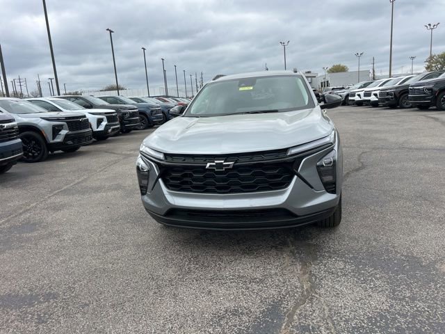 New 2026 Chevrolet Trax LT image 8