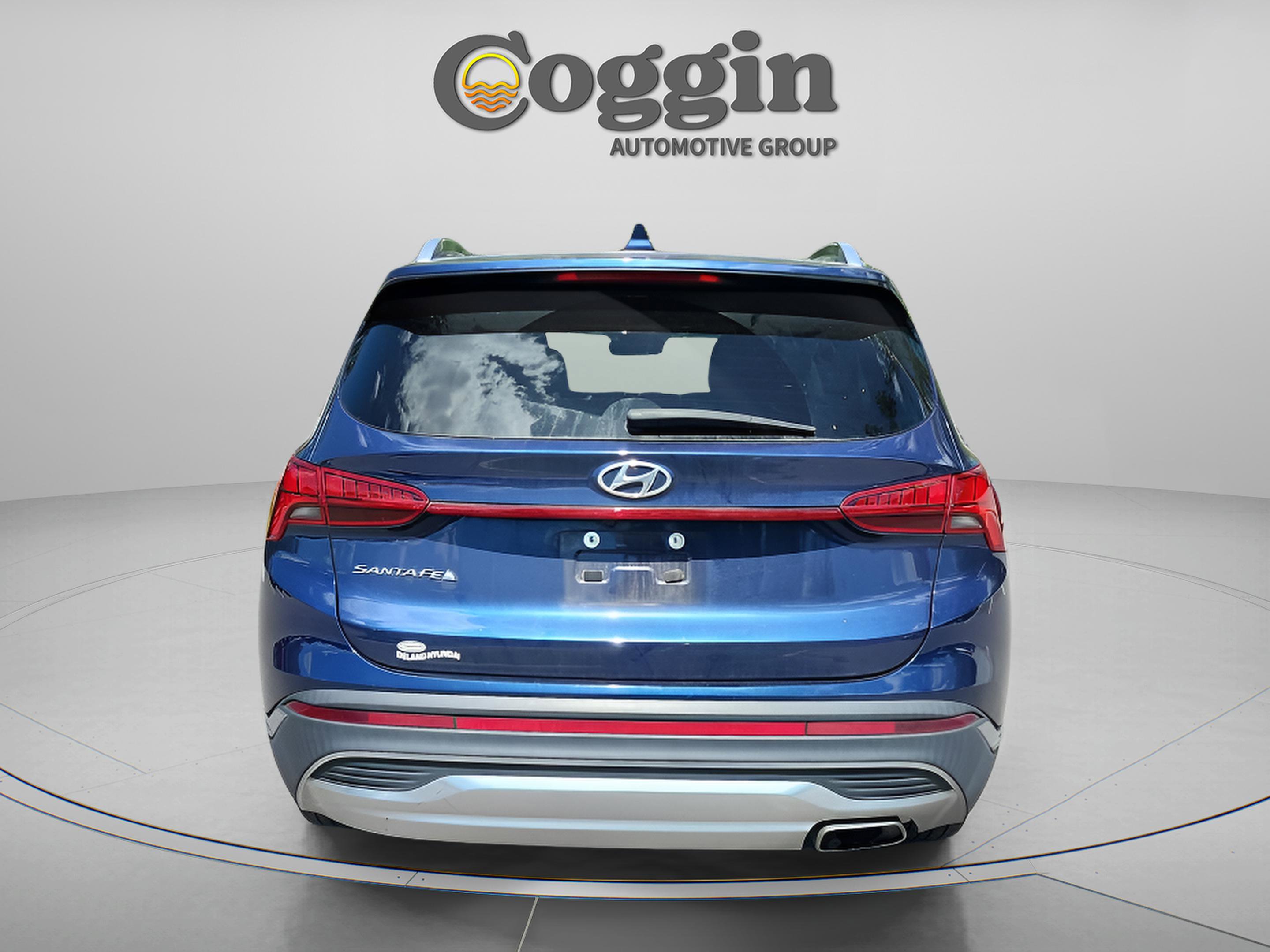 Used 2021 Hyundai Santa Fe SEL w/ Convenience Package FWD image 4