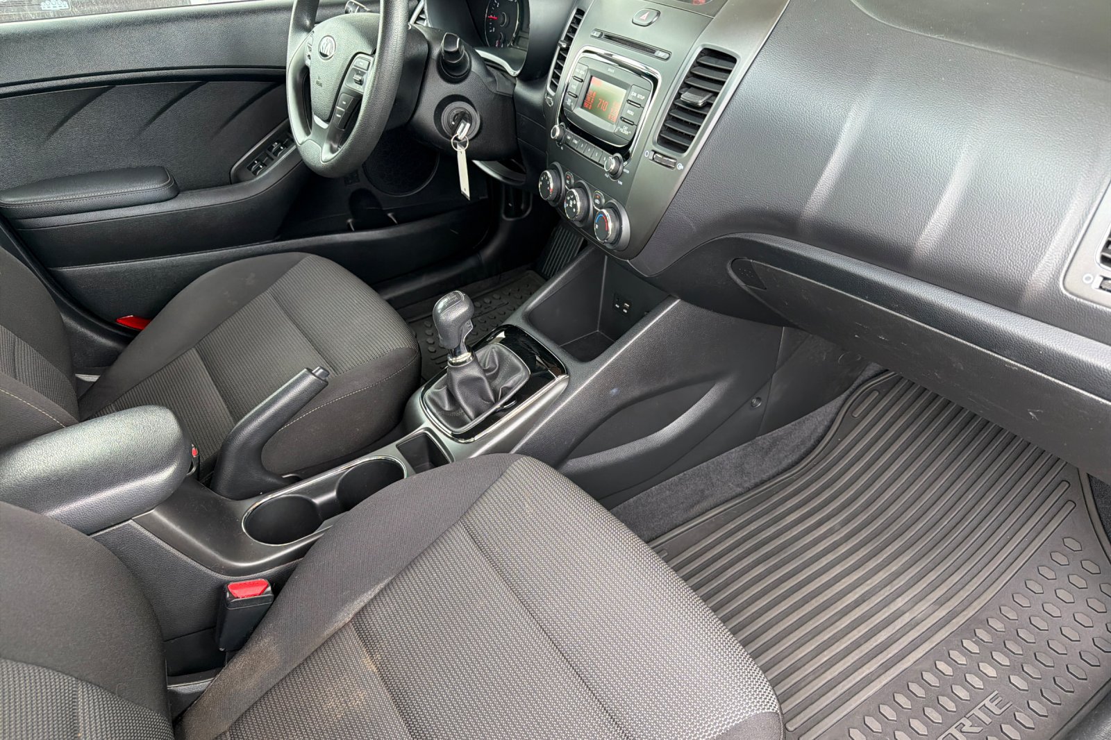 Used 2018 Kia Forte LX FWD image 17
