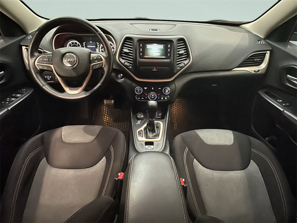 Used 2014 Jeep Cherokee Latitude w/ Comfort/Convenience Group image 12