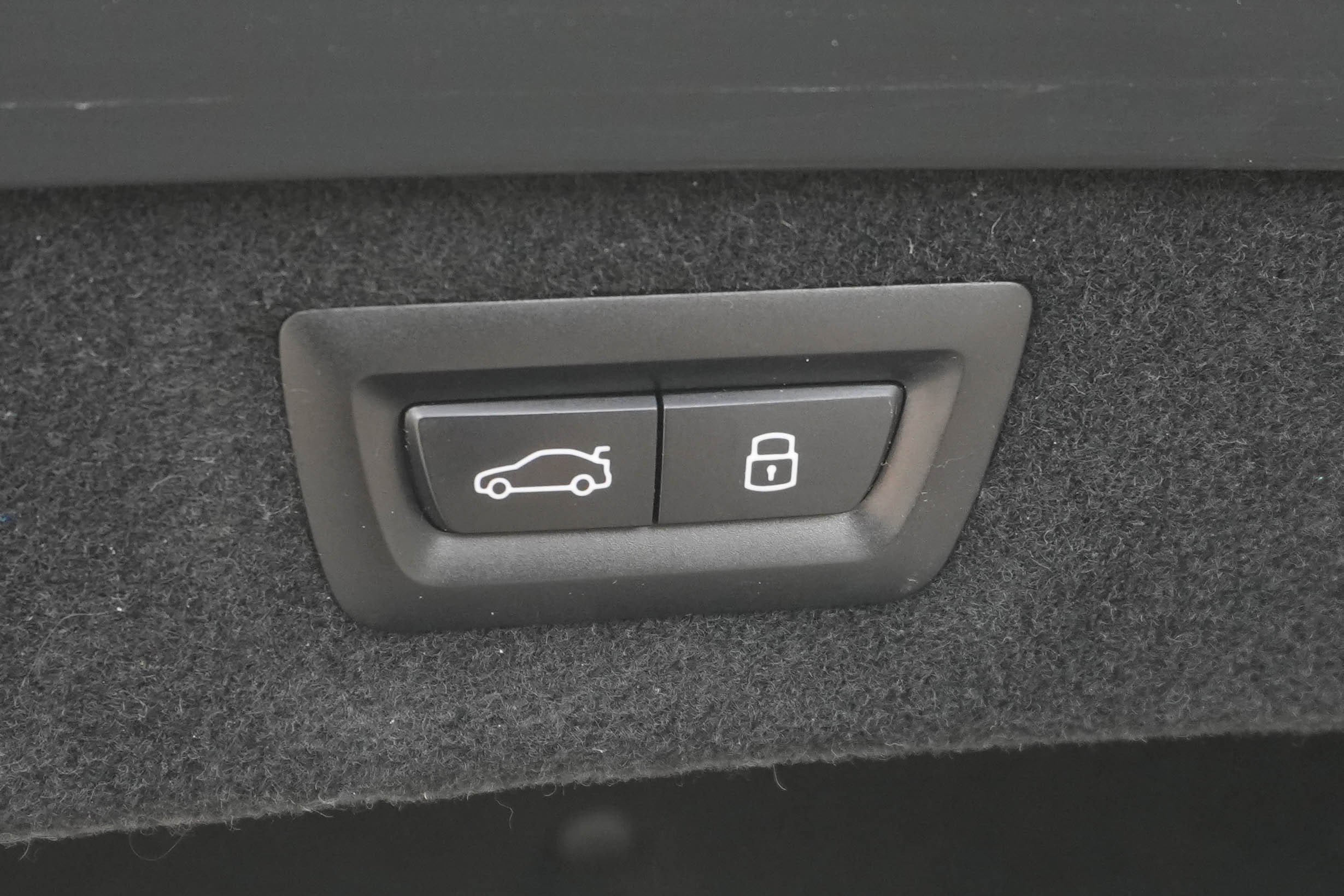 Certified 2023 BMW 840i xDrive Convertible w/ Comfort Seating Package AWD/4WD image 37