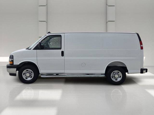 Certified 2025 Chevrolet Express 2500 w/ Driver Convenience Package RWD image 2