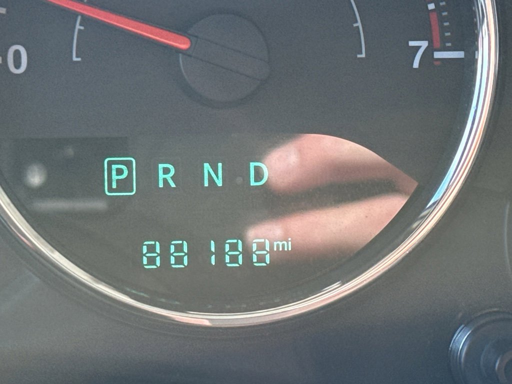 Used 2016 Jeep Wrangler Unlimited Sahara image 15