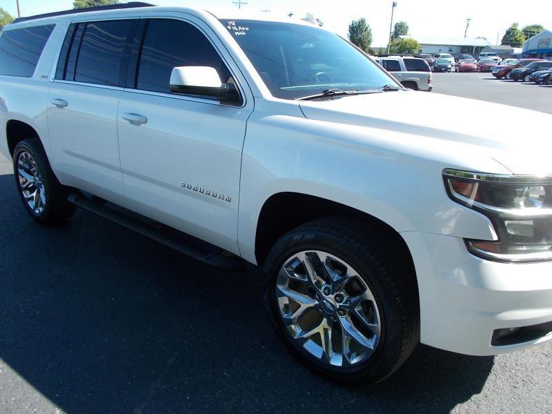 Used 2018 Chevrolet Suburban LT AWD/4WD image 12