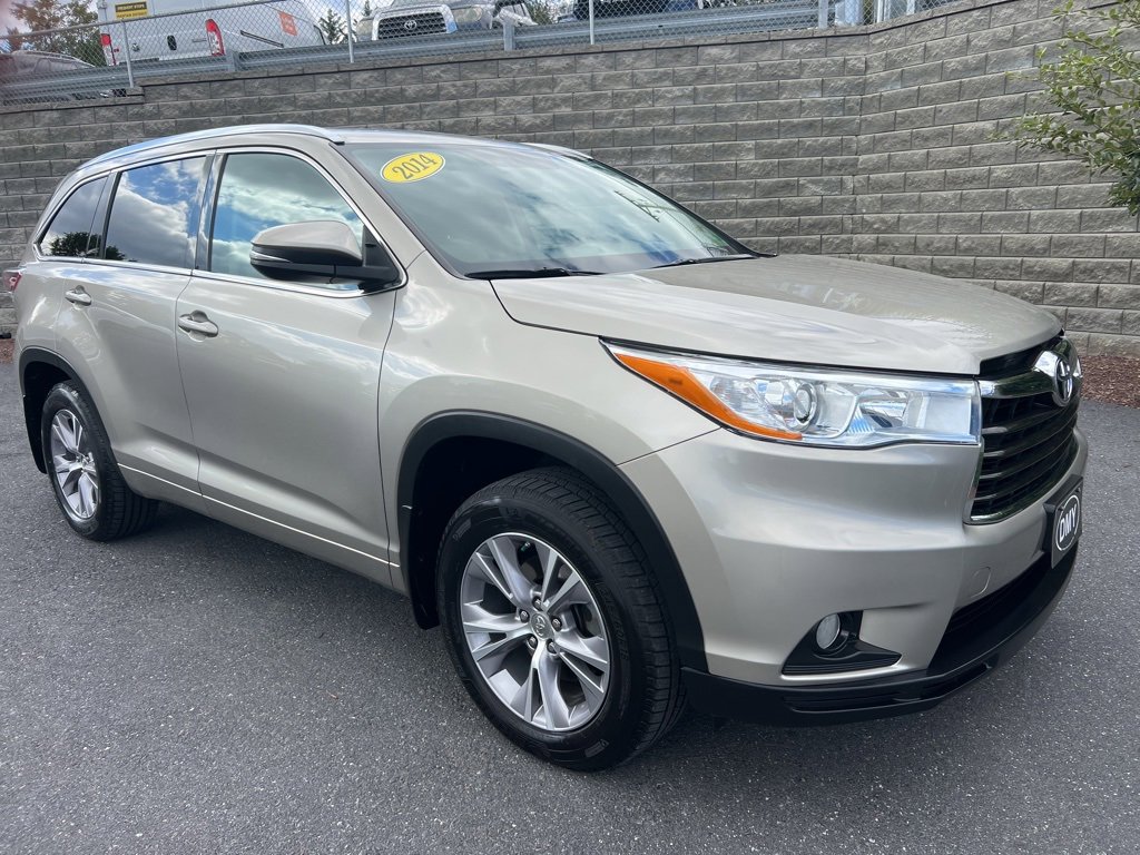 Used 2014 Toyota Highlander XLE