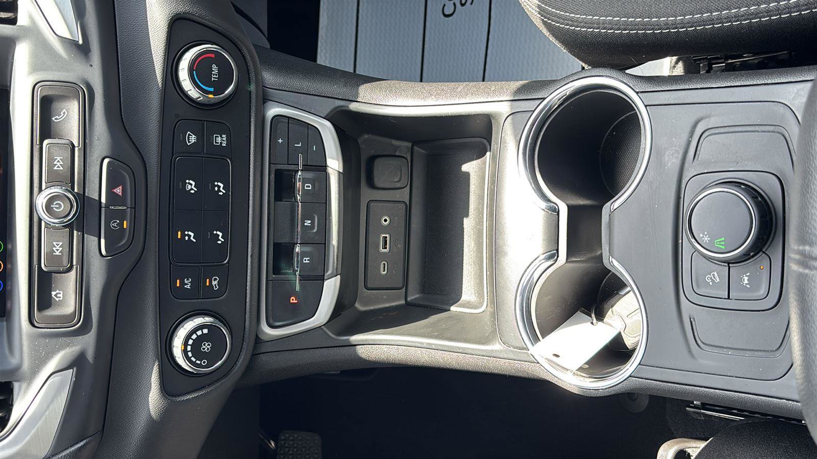 Certified 2023 GMC Terrain SLE FWD image 30