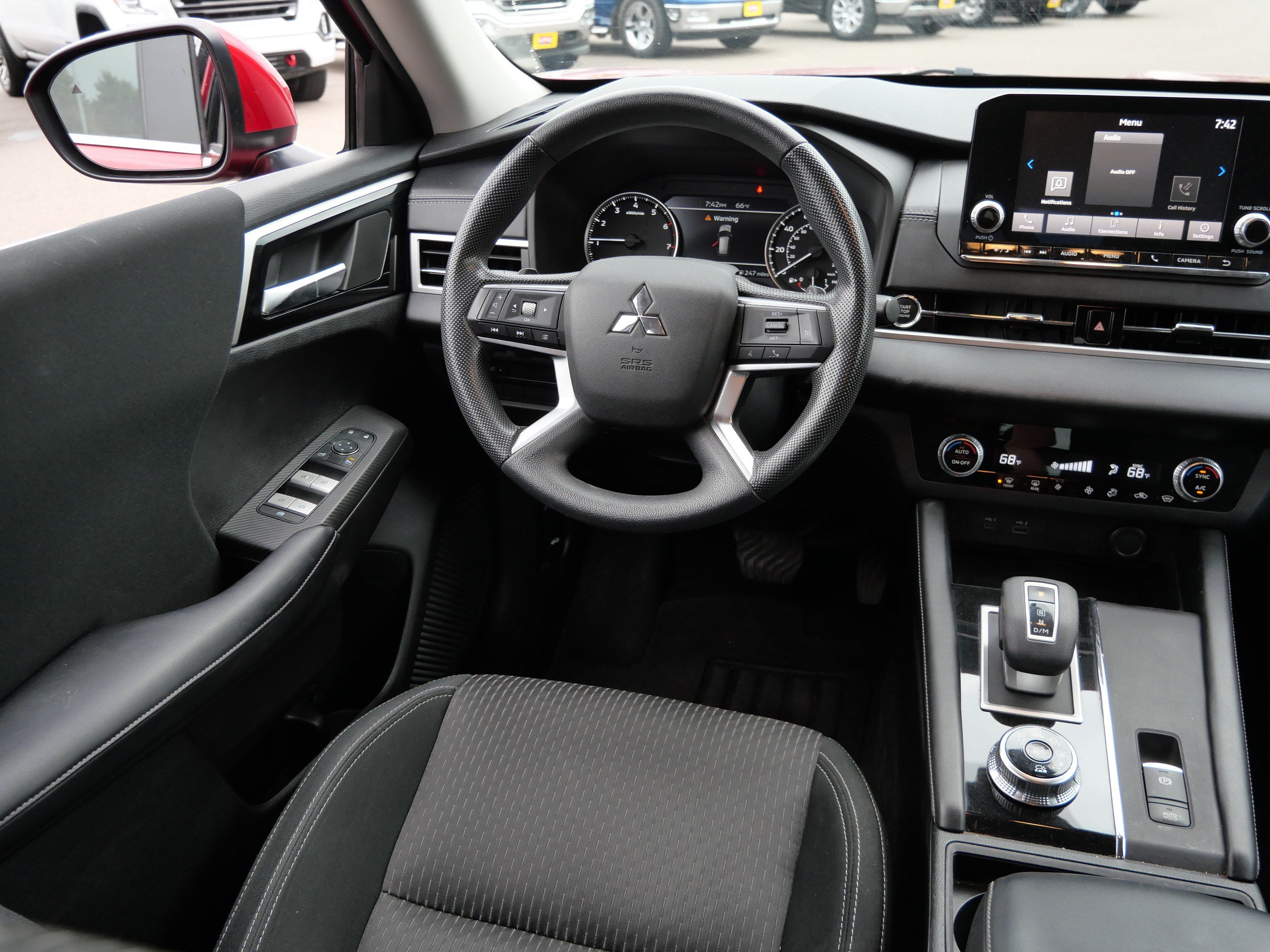 Used 2022 Mitsubishi Outlander ES AWD/4WD image 9