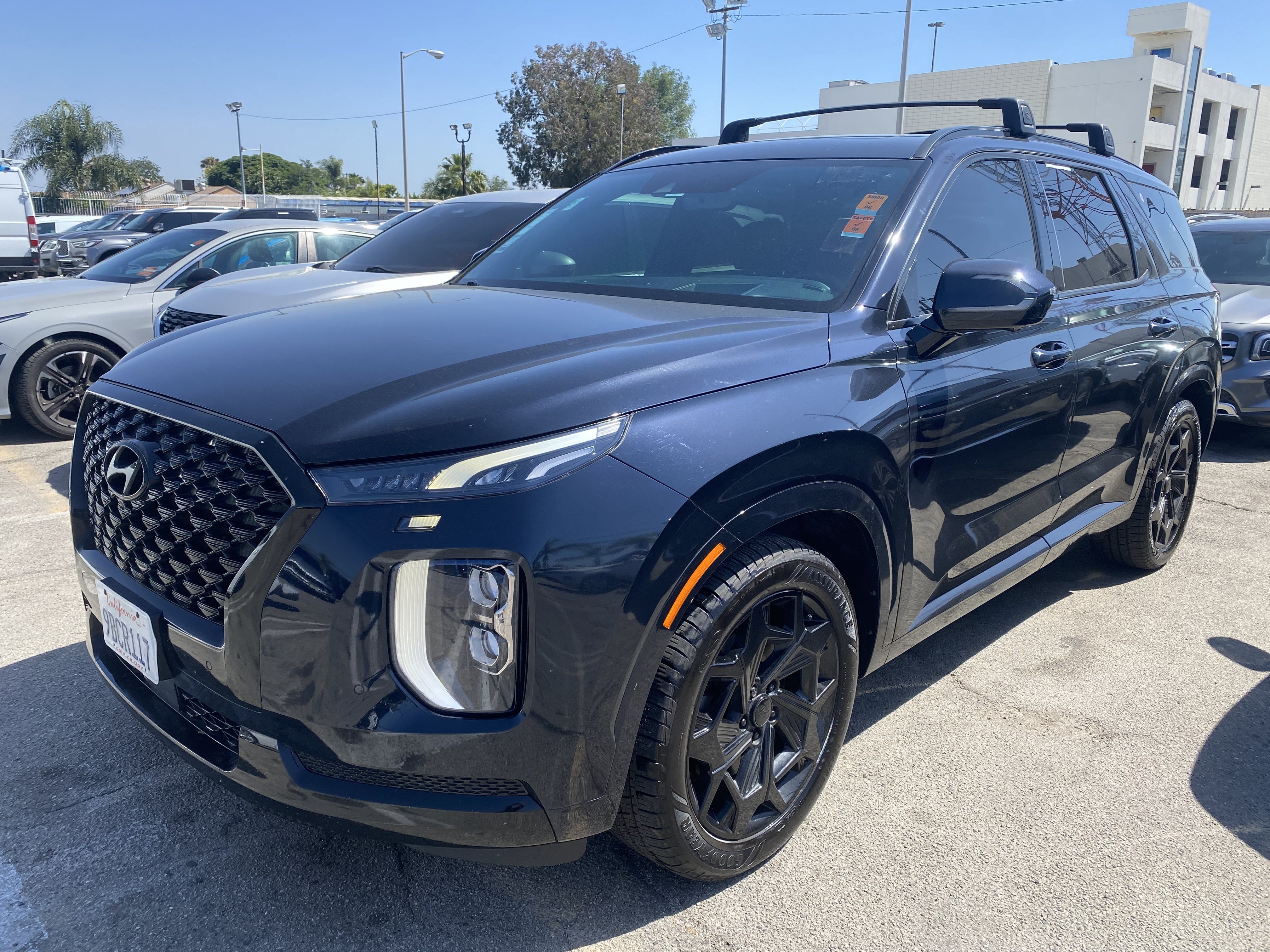 Used 2022 Hyundai Palisade Calligraphy w/ Cargo Package AWD/4WD image 2