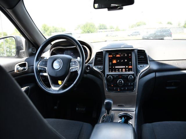 Used 2016 Jeep Grand Cherokee Laredo w/ Quick Order Package 23E AWD/4WD image 19