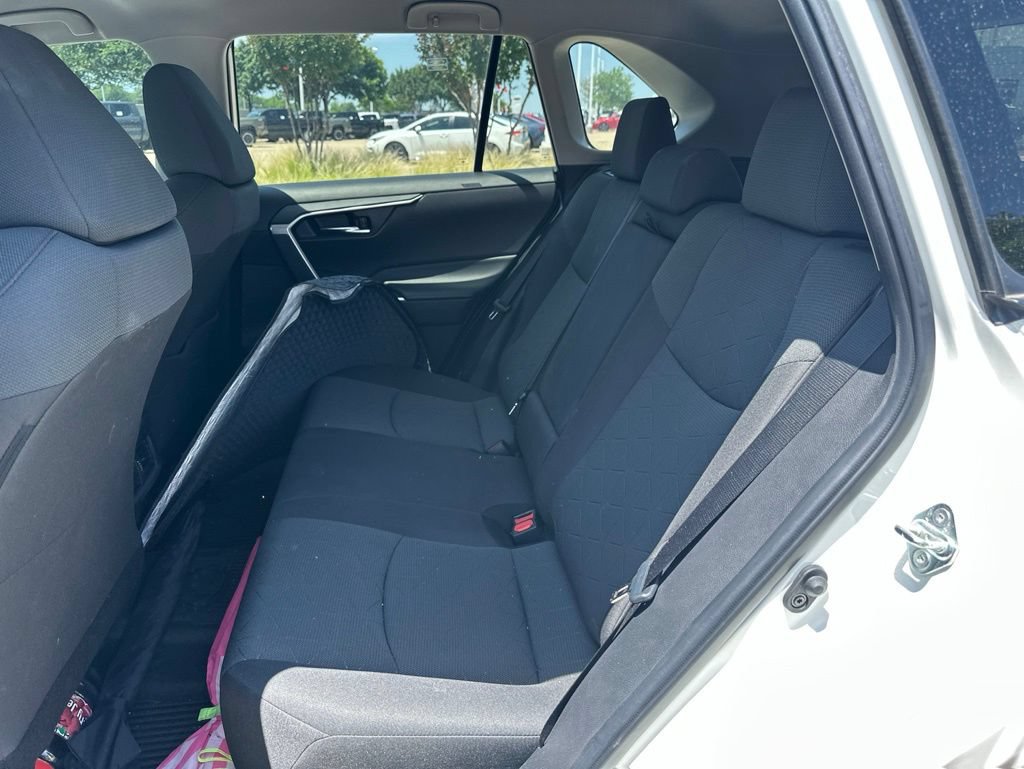 Certified 2022 Toyota RAV4 XLE FWD image 11