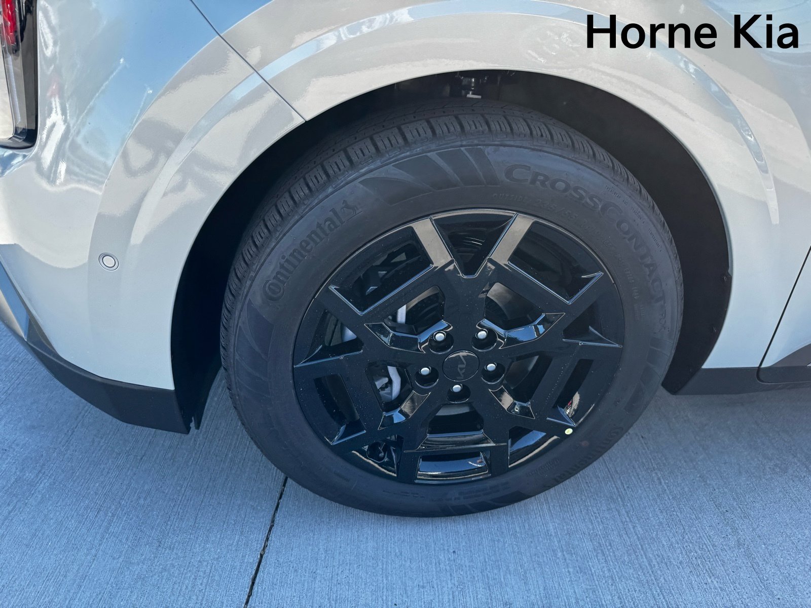 New 2026 Kia Carnival SX w/ SX Dark Edition Package image 8