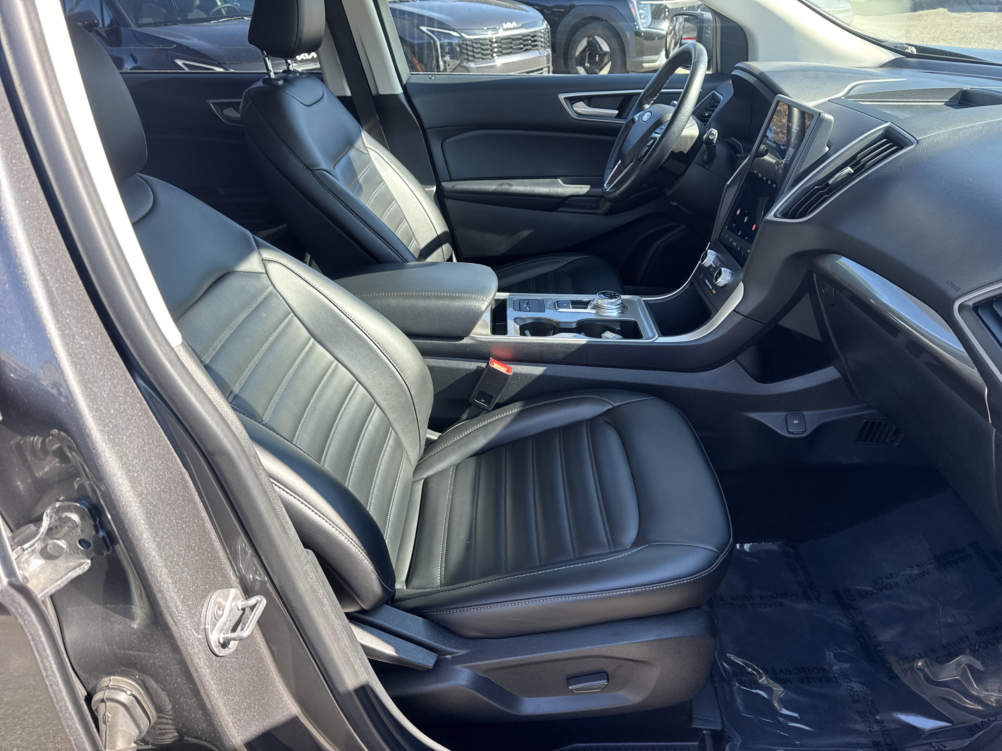 Used 2023 Ford Edge SEL image 13