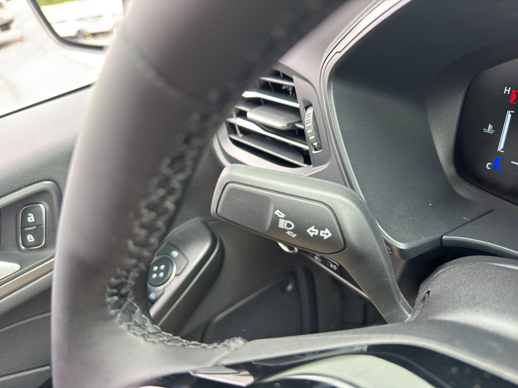 New 2025 Ford Escape SE image 22
