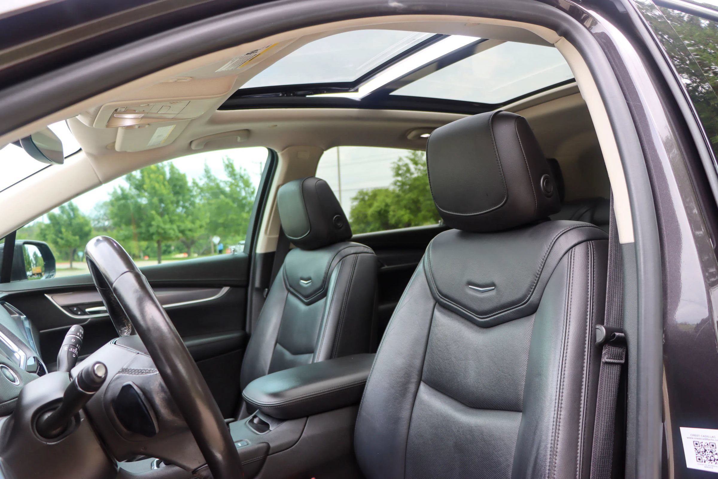 Used 2019 Cadillac XT5 Premium Luxury w/ Driver Assist Package FWD image 15