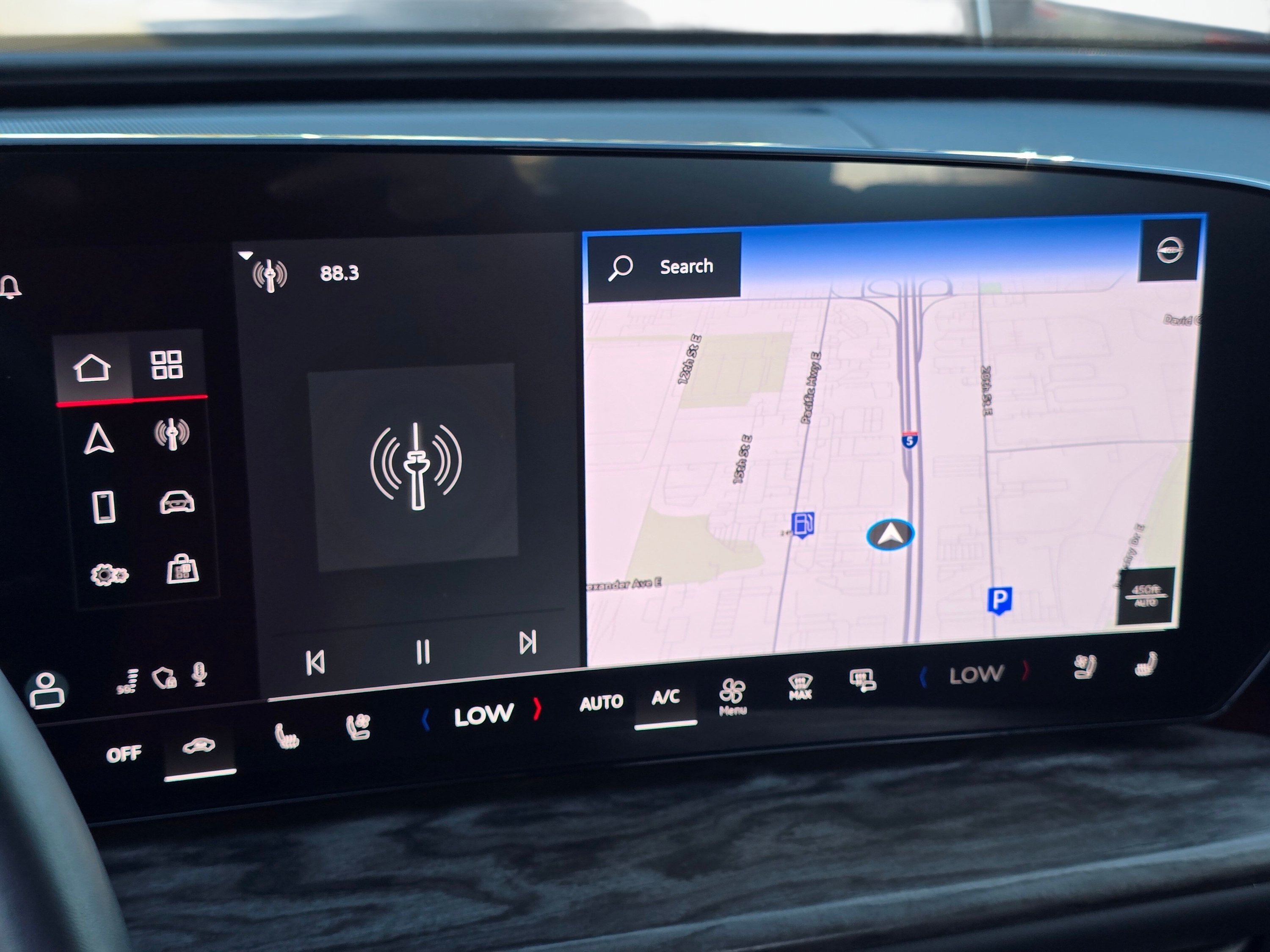 Certified 2025 Audi Q5 Premium Plus w/ Premium Plus AWD/4WD image 15