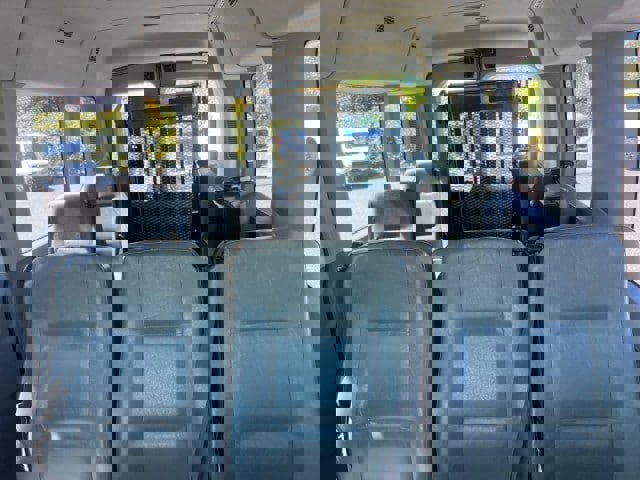 Used 2017 Ford Transit 350 XL image 7