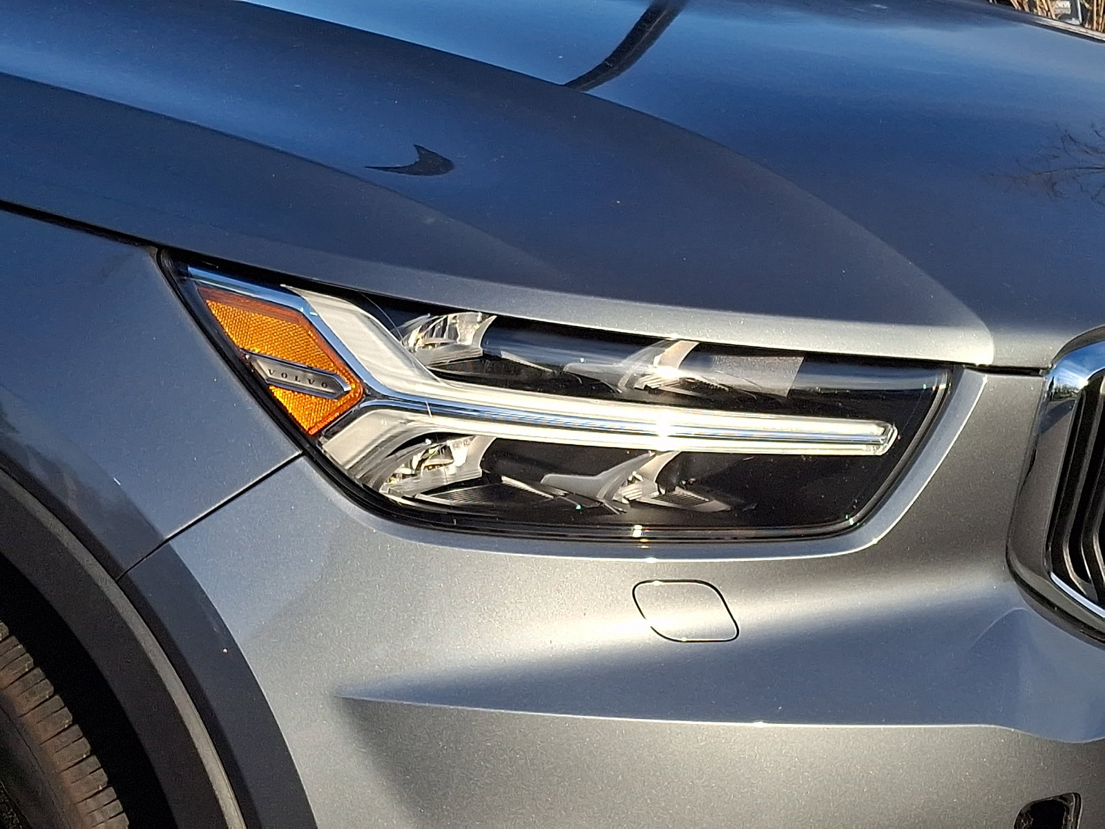 Used 2019 Volvo XC40 T5 Momentum image 9