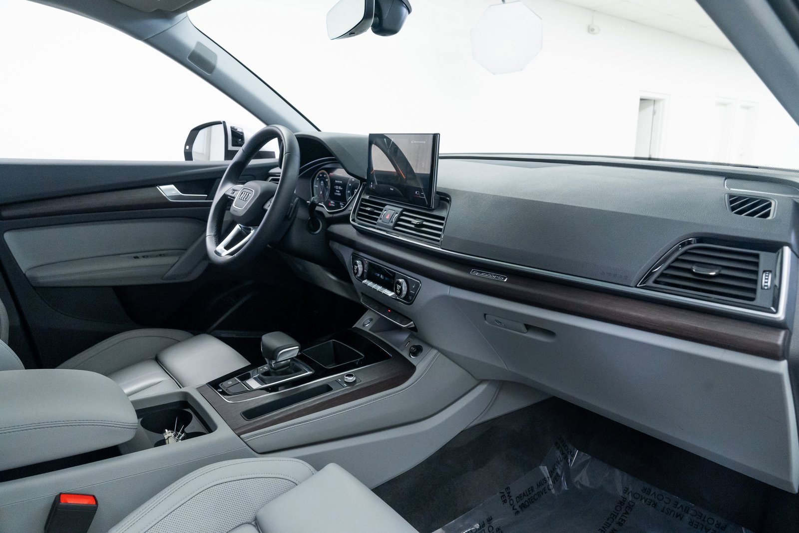 Used 2024 Audi Q5 e Premium Plus image 26