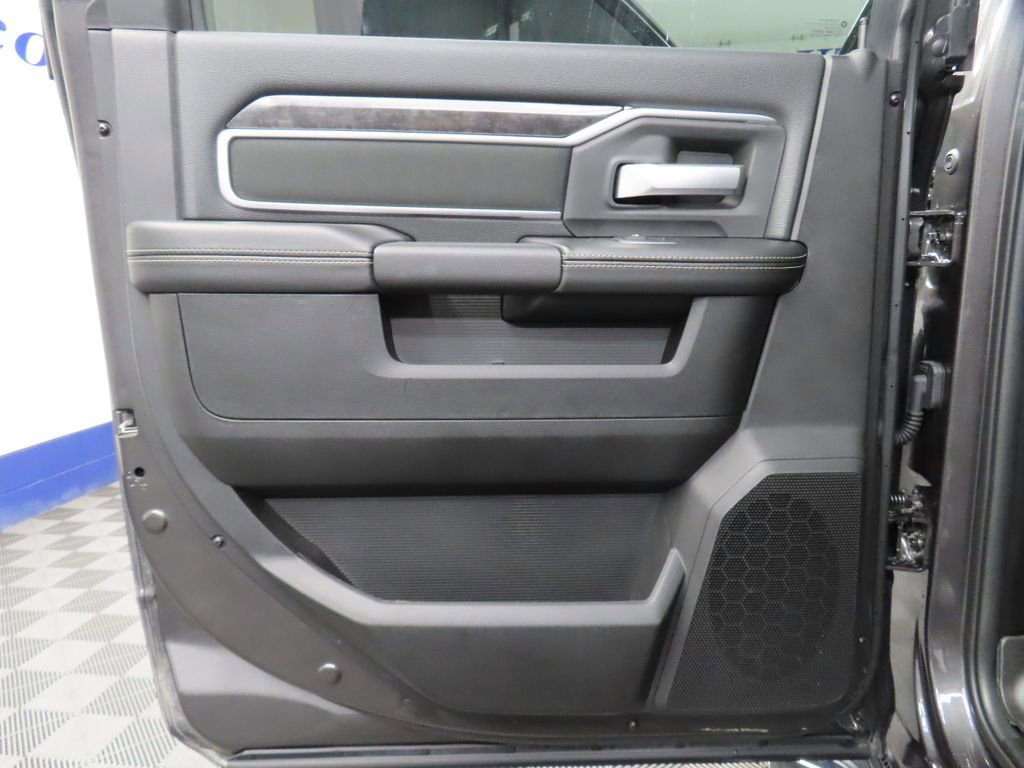 Used 2024 RAM 2500 Big Horn AWD/4WD image 55
