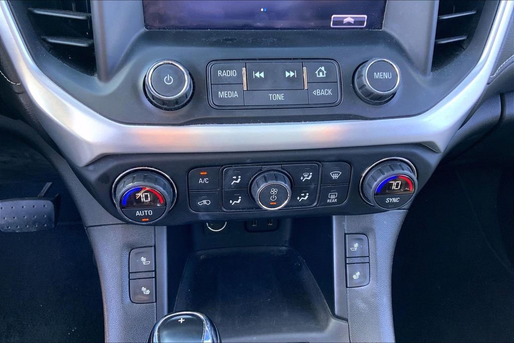 Used 2017 GMC Acadia SLT image 16