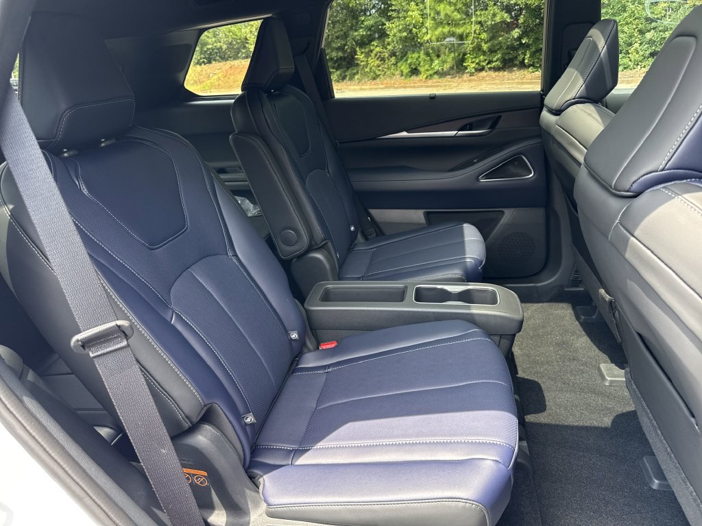 Used 2026 INFINITI QX60 Sport w/ Dark Cargo Package AWD/4WD image 25