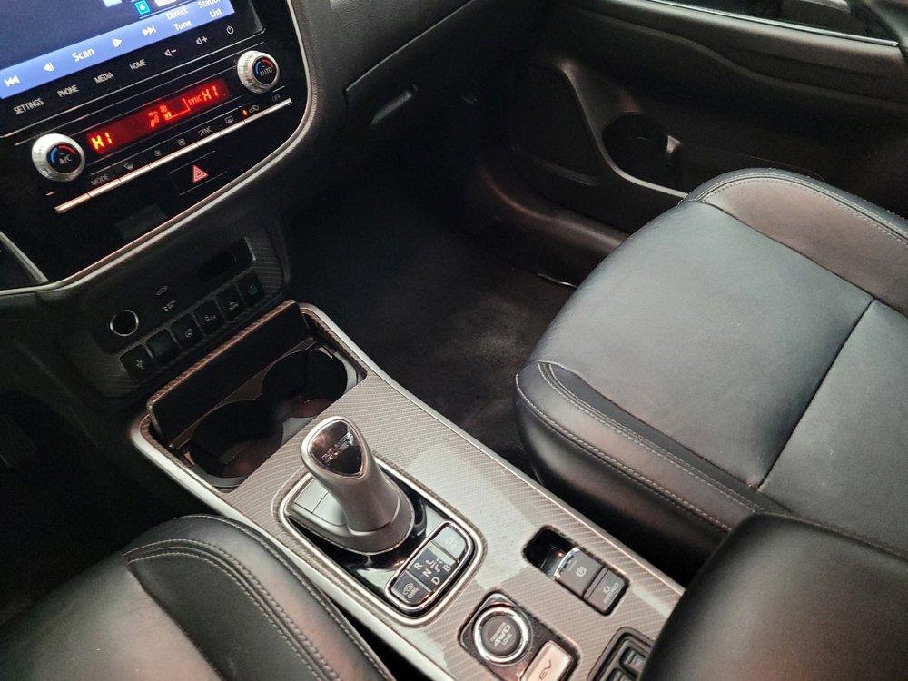 Used 2020 Mitsubishi Outlander GT image 26