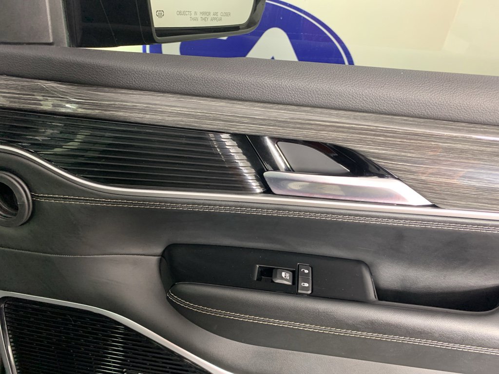 Used 2022 Jeep Wagoneer Series III w/ Premium Group I image 42