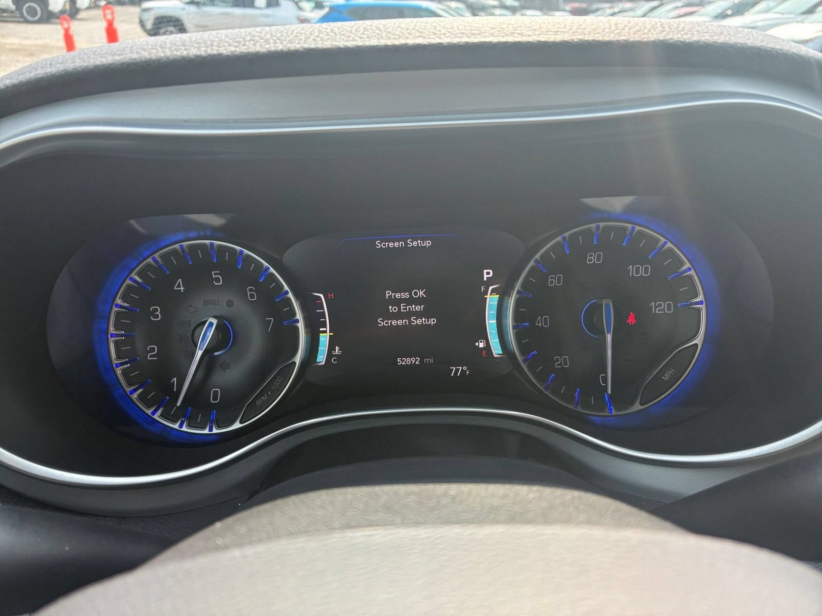 Used 2025 Chrysler Pacifica Limited FWD image 35