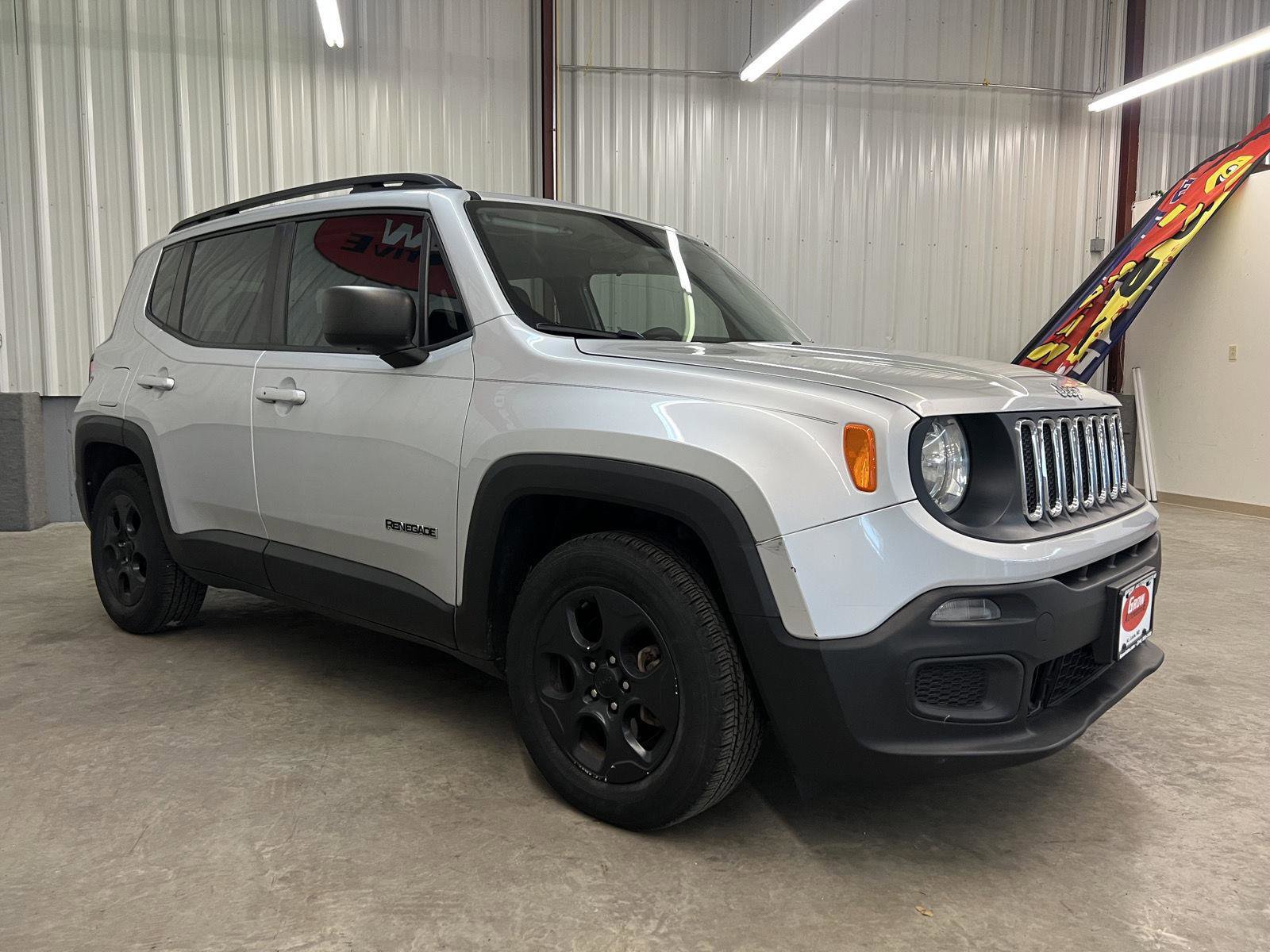 Used 2017 Jeep Renegade Sport w/ Power & Air Group image 9