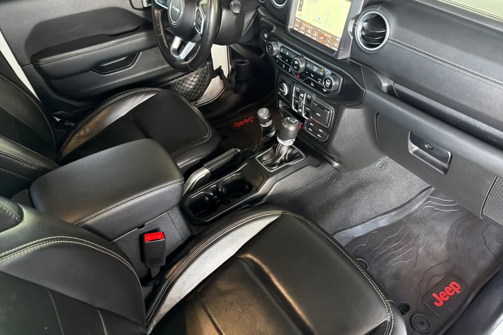 Used 2020 Jeep Gladiator Overland AWD/4WD image 15