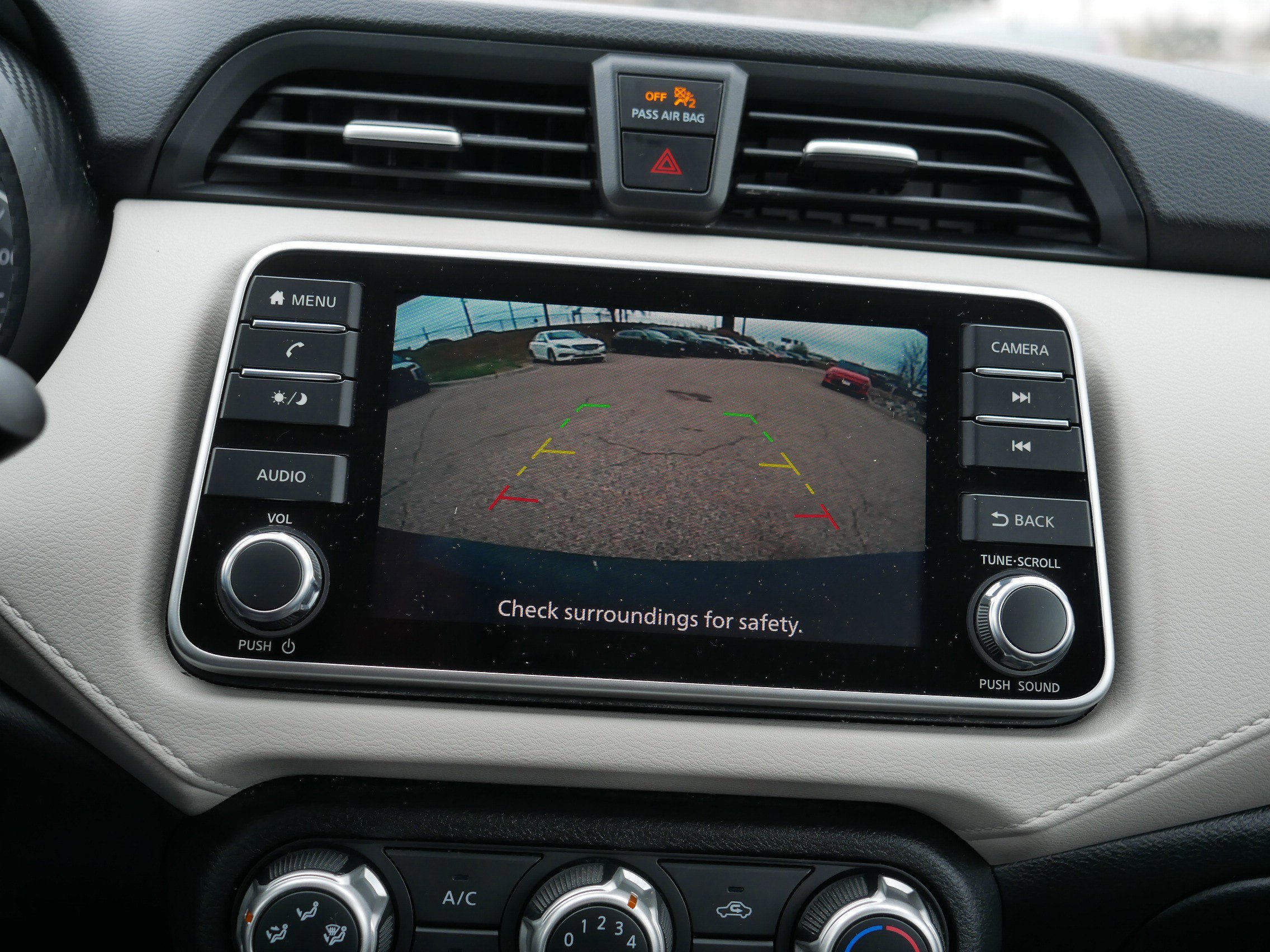 Used 2021 Nissan Versa SV image 26