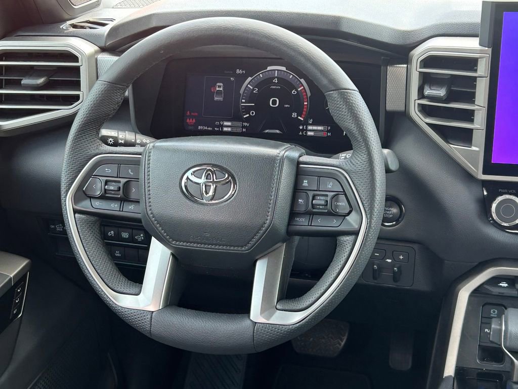 Used 2025 Toyota Tundra Limited image 45